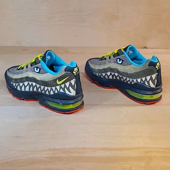 Nike Air Max 95 Monster Sneakers - Picture 6 of 10